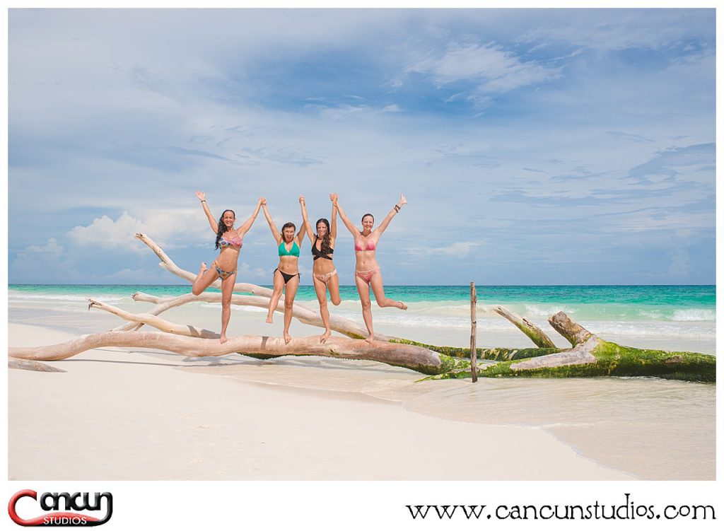 Swimsuit photo shoot in Cancun