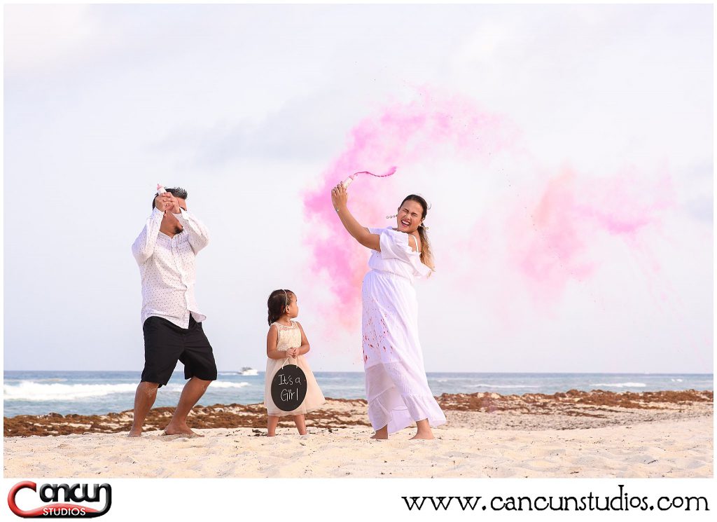 Baby Gender reveal on the beach in Cancun