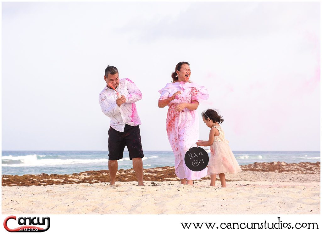 Baby Gender reveal on the beach in Cancun