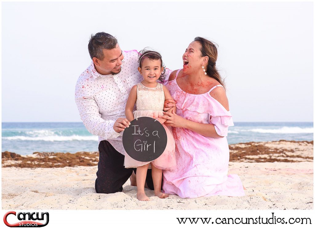 Baby Gender reveal on the beach in Cancun