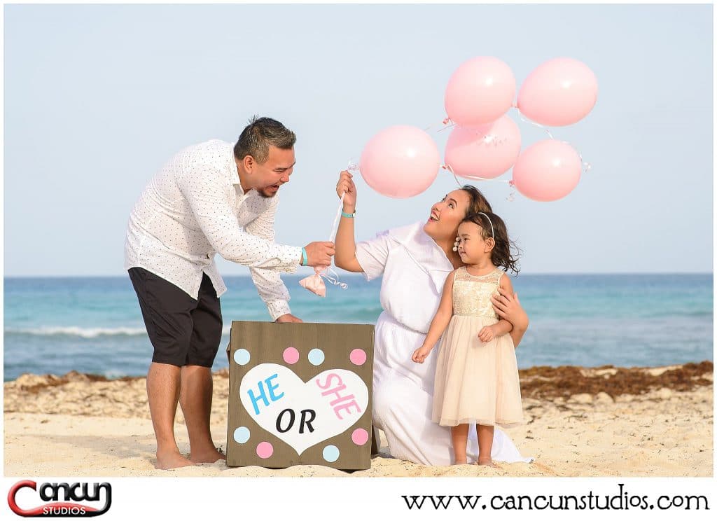 Baby Gender reveal on the beach in Cancun