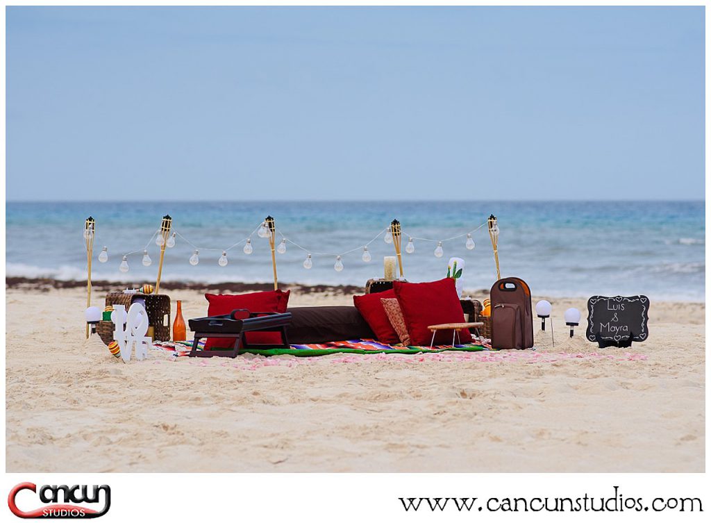 Picnic on the beach - Mexican theme