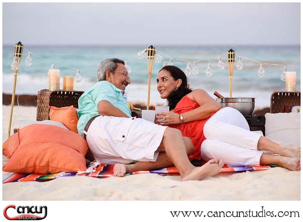 Cancun Picnic on the beach for all romantic occasions