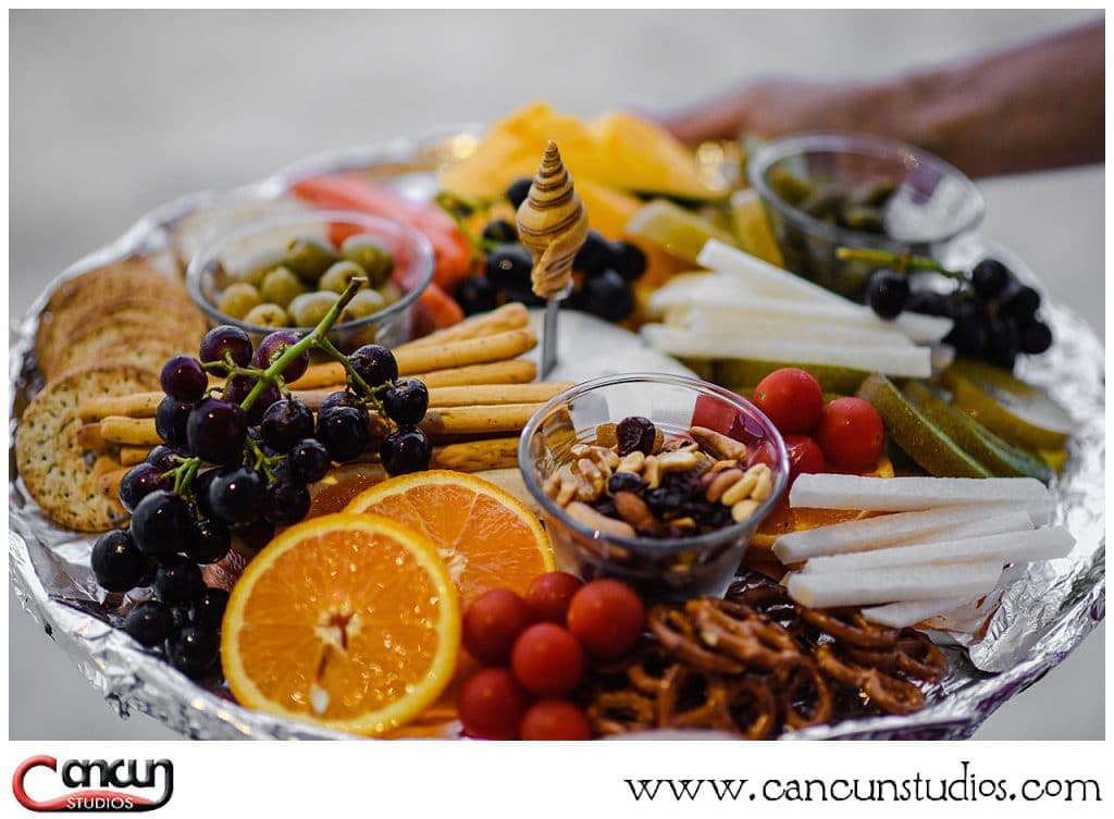 Picnic Platter to nibble on during your Cancun picnic
